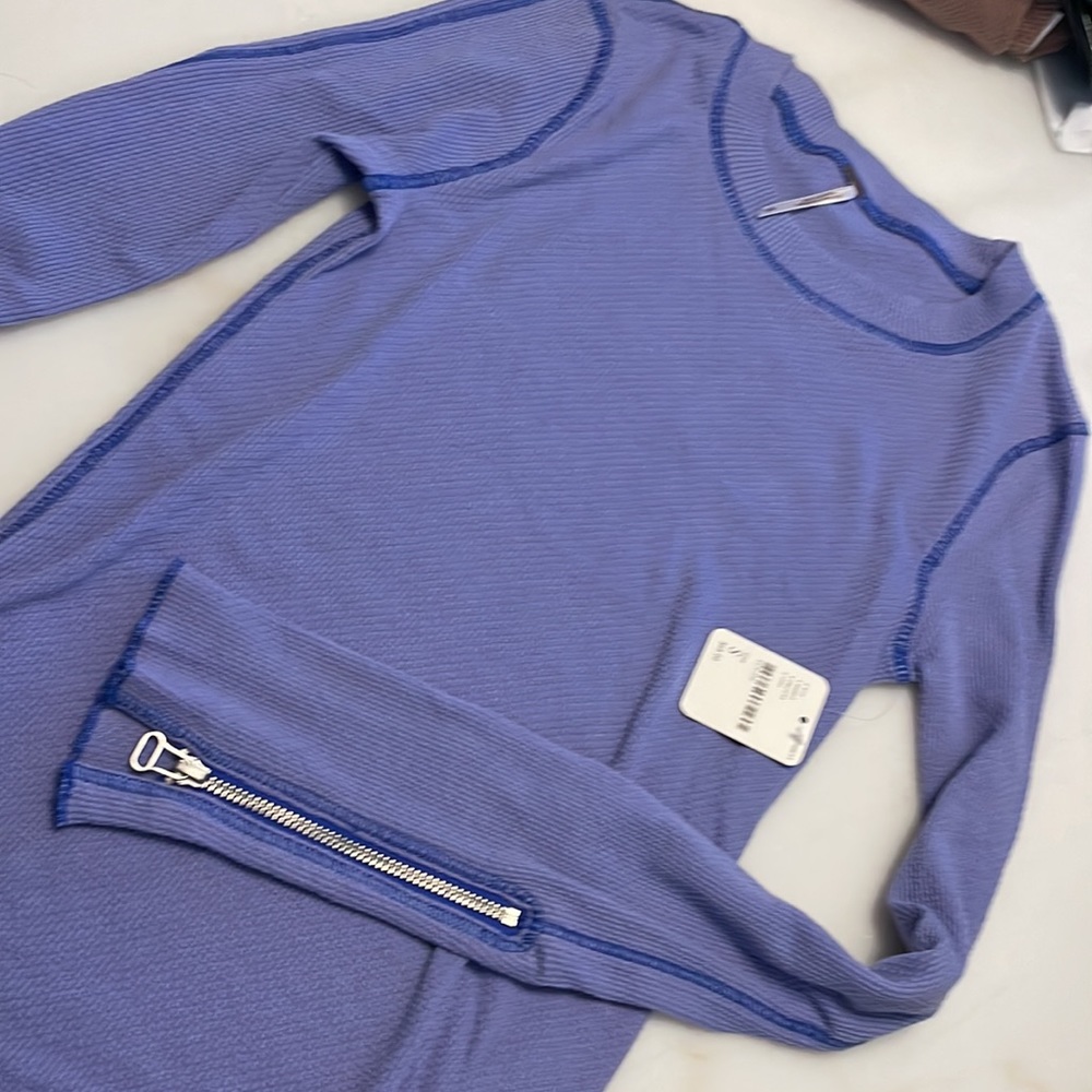 NWT PURPLE Free People Zip Cuff Thermal SMALL